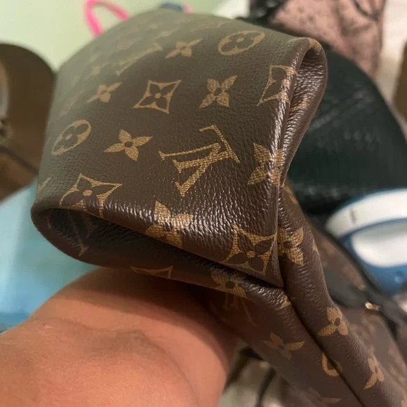 Louis Vuitton Monogram Flower Zipped Tote MM Black - Picture 6 of 16